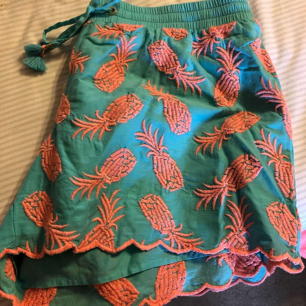 Lilly Pulitzer shorts and top